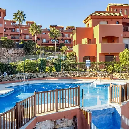 Awesome In Buenas Noches With Wifi Estepona